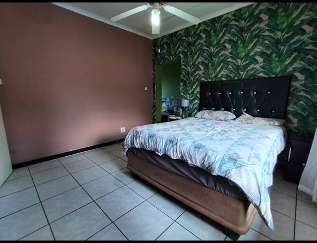 3 BEDROOM HOUSE FOR SALE IN GEELHOUTPARK